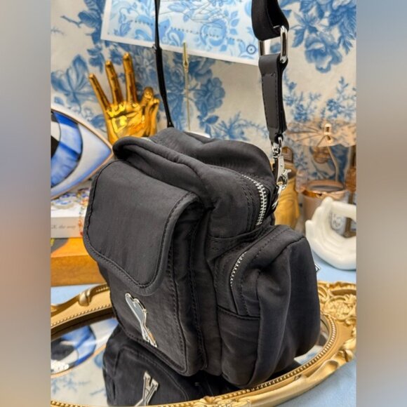 🆕 AMI 🧿 NWOT Tonal Heart Crossbody Pocket Bag - Picture 5 of 16